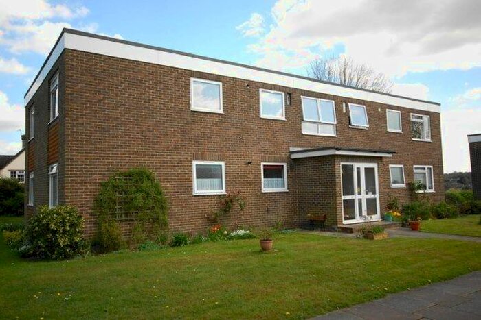2 Bedroom Flat To Rent In Hempstead Road, Uckfield, TN22