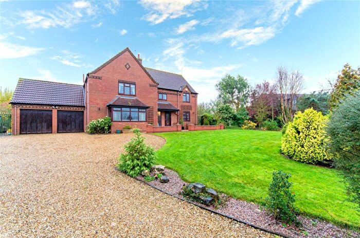 4 Bedroom Detached House For Sale In Aveland Way, Aslackby, Lincolnshire, NG34