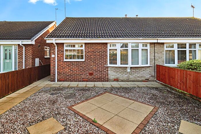 2 Bedroom Semi-Detached Bungalow For Sale In Stonesdale, Hull, HU7