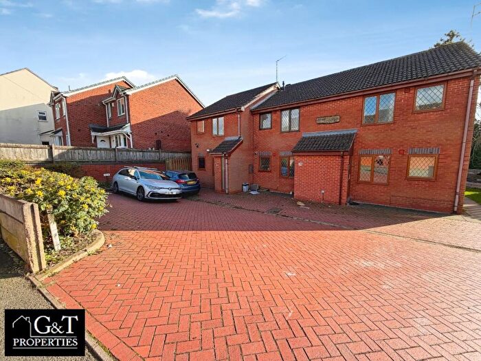 1 Bedroom Flat For Sale In Flat C, Pine Court, Cemetery Road, Stourbridge, DY9