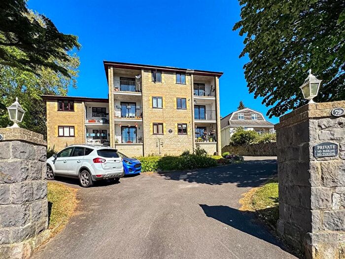 2 Bedroom Flat For Sale In Church Road, Worle, Weston-Super-Mare, BS22
