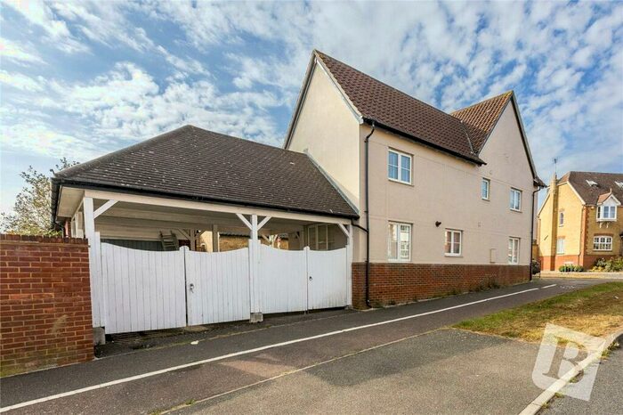 4 Bedroom Detached House To Rent In Abell Way, Springfield, Chelmsford, Essex, CM2