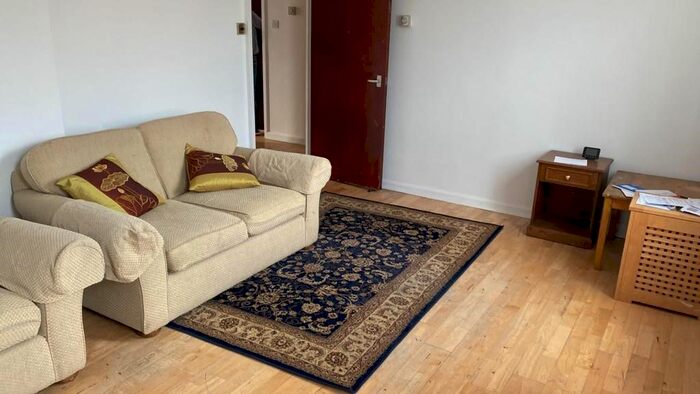 2 Bedroom Flat To Rent In Angelfield, St Stephens Road, Hounslow, TW3