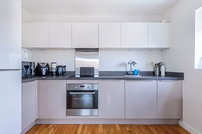 1 Bedroom Flat For Sale In Arla Place, Ruislip, HA4