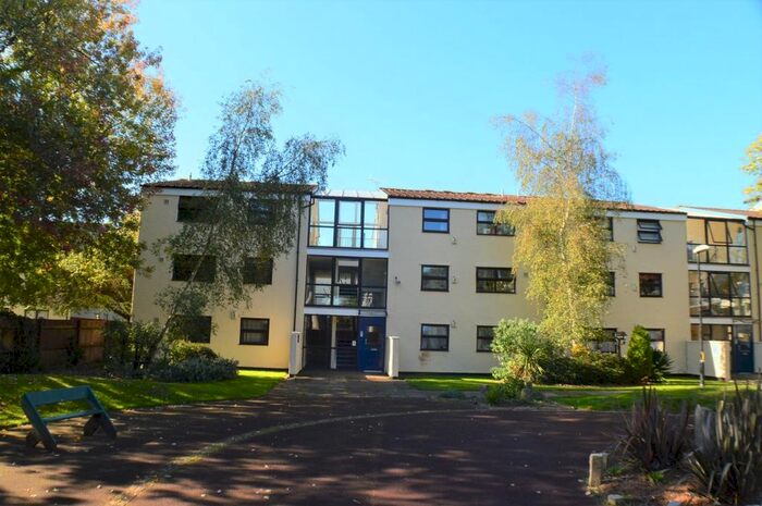 2 Bedroom Flat To Rent In Raglan Road, Plymouth, PL1