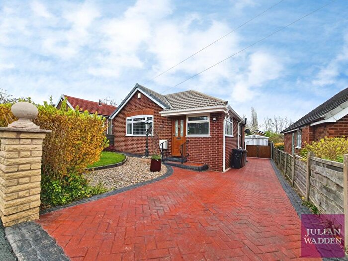 2 Bedroom Bungalow To Rent In Richmond Road, Romiley, Stockport, SK6