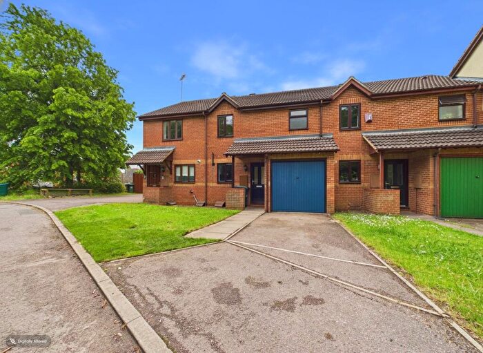 3 Bedroom Terraced House To Rent In Parklands, Banbury, OX16