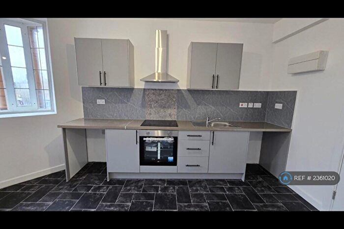 1 Bedroom Flat To Rent In Market Place, Mansfield, NG18