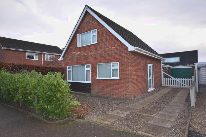 3 Bedroom Chalet To Rent In Barkers Lane, Sprowston, Norwich NR7