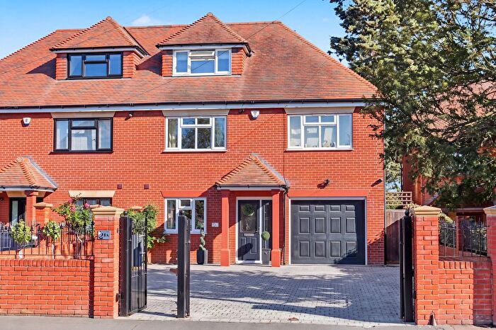 6 Bedroom Semi Detached House For Sale In Sidney Road, Walton-On-Thames, KT12