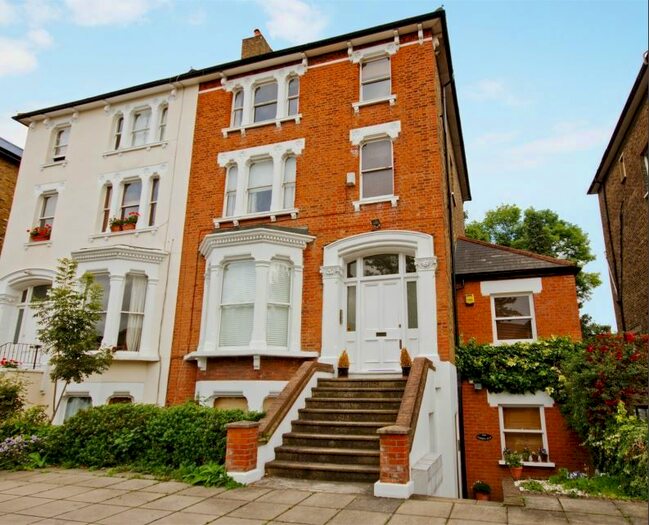 3 Bedroom Flat To Rent In Grange Road, Ealing, W5