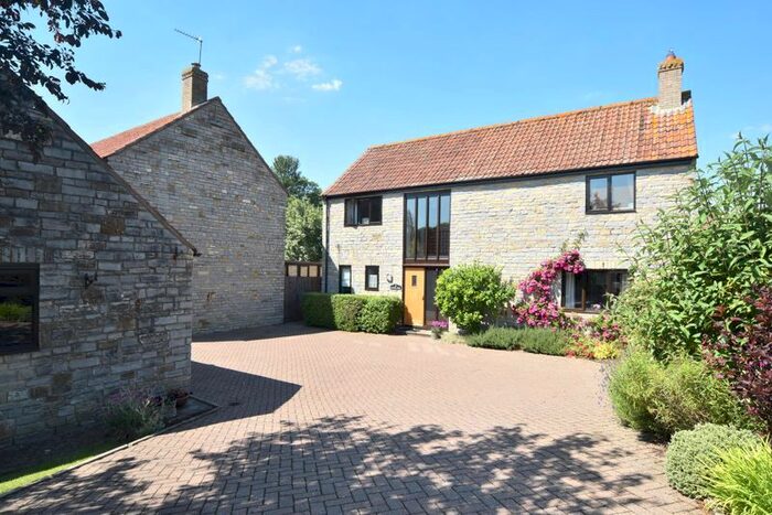 4 Bedroom Detached House For Sale In Pitney, Langport, TA10