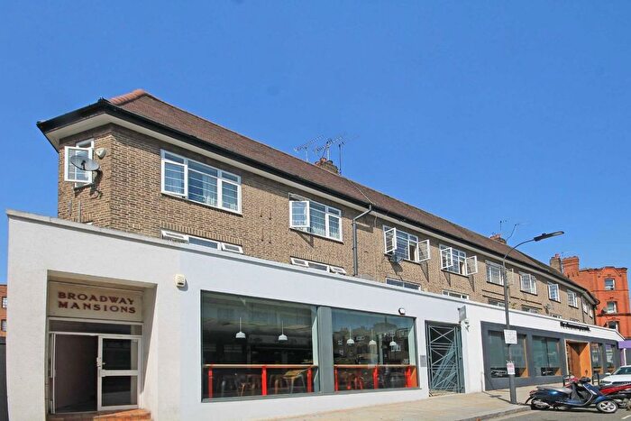 2 Bedroom Flat To Rent In Effie Road, Fulham, SW6