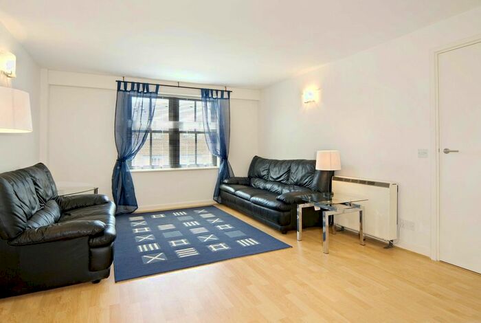2 Bedroom Flat To Rent In Jacob Street, London, SE1