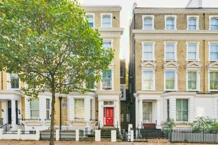 Studio To Rent In Cromwell Road, London, SW5