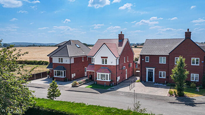 3 Bedroom Detached House For Sale In Warton Mill, Warton, Tamworth, Warwickshire, B79