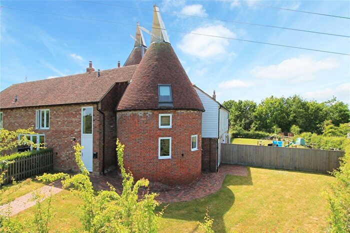3 Bedroom Detached House For Sale In Grange Farm, Higham Lane, Hadlow, Tonbridge, Kent, TN11