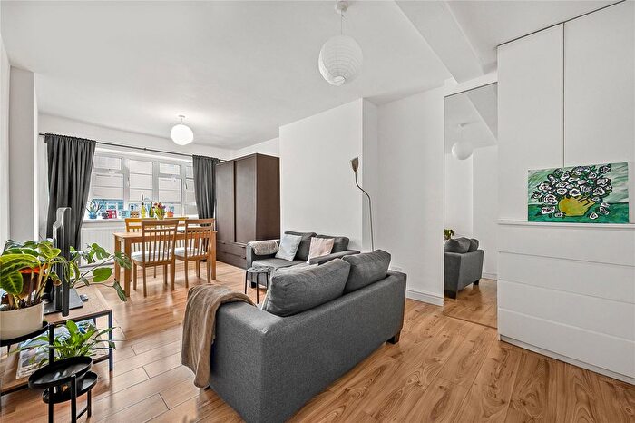 3 Bedroom Flat To Rent In Cherwell House, Penfold Place, London, NW8