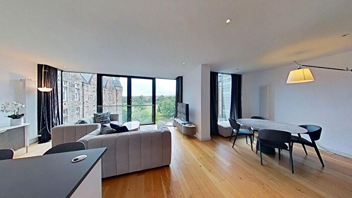 2 Bedroom Flat To Rent In Simpson Loan, Edinburgh, EH3