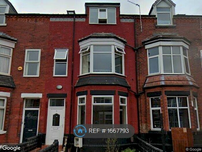 8 Bedroom Terraced House To Rent In Booth Avenue, Fallowfield, M14