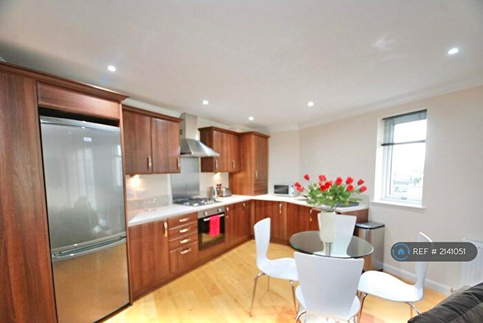 2 Bedroom Flat To Rent In Broomhill Road, Aberdeen, AB10