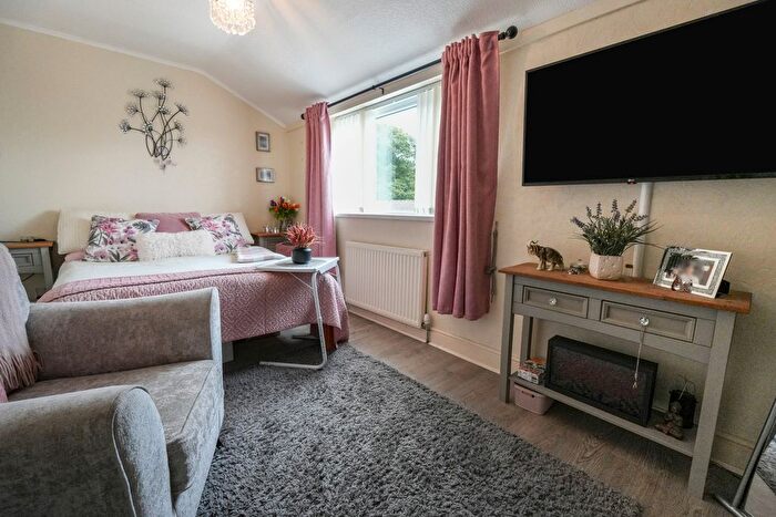 2 Bedroom Terraced House For Sale In Barlow Close, Rubery, B45