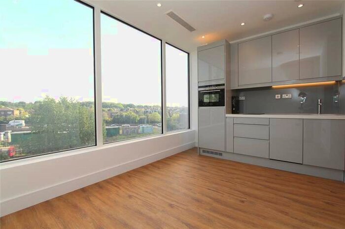 Flat To Rent In Westgate House, Westgate, Ealing, W5