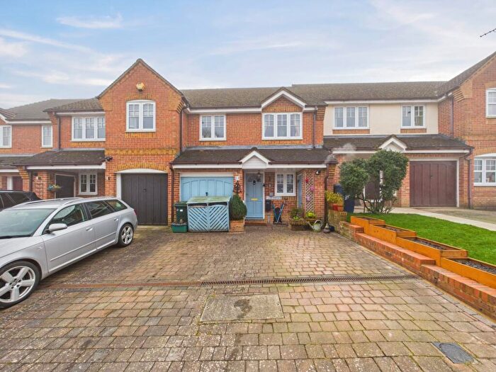3 Bedroom Terraced House For Sale In Saunderton Vale, Saunderton, High Wycombe, Buckinghamshire, HP14