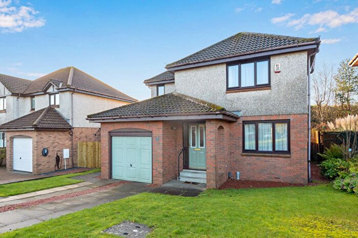 3 Bedroom Detached House For Sale In Kirklands Park Gardens, Kirkliston, EH29