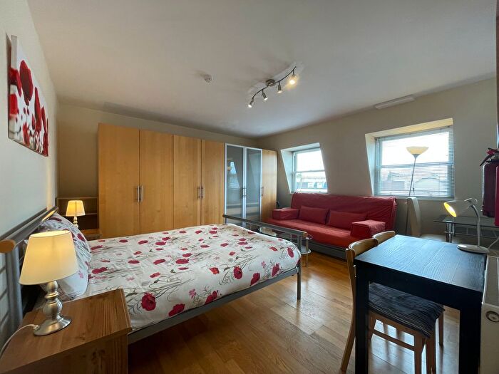 Studio To Rent In Cromwell Road, London, SW7