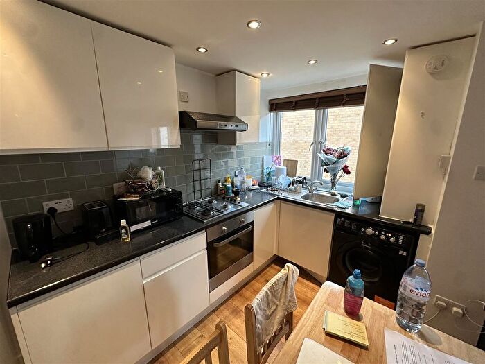 2 Bedroom Flat To Rent In Kimberley Road, London, E17