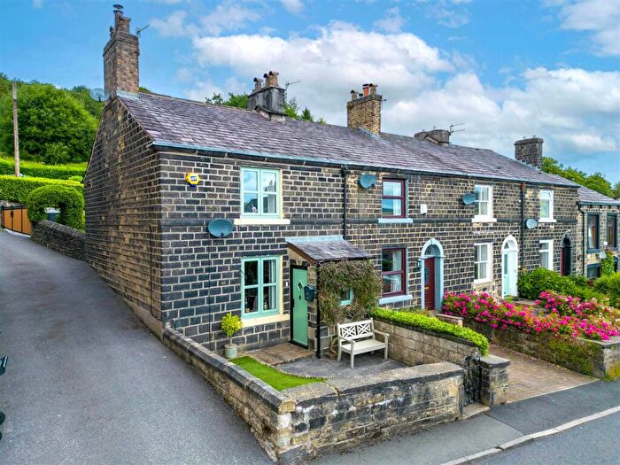 2 Bedroom End Of Terrace House For Sale In Tanners Street, Ramsbottom, Bury, BL0