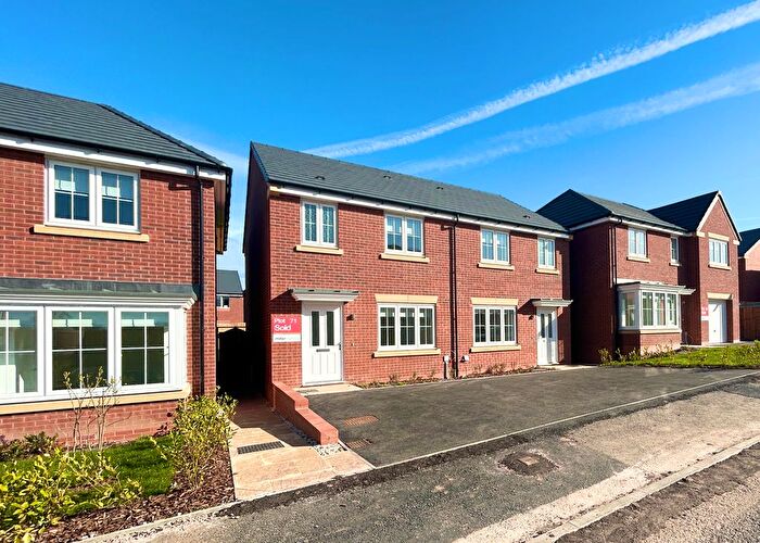 3 Bedroom Semi-Detached House To Rent In Frederick Beech Grove, Telford, TF2