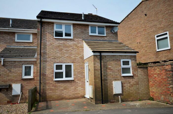 3 Bedroom Terraced House To Rent In Brays Lane, Ely, CB7