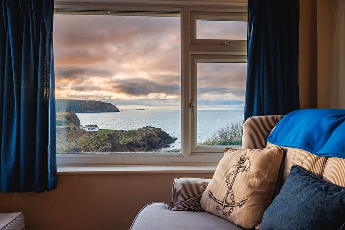 3 Bedroom Bungalow For Sale In Settlands Hill, Little Haven, SA62