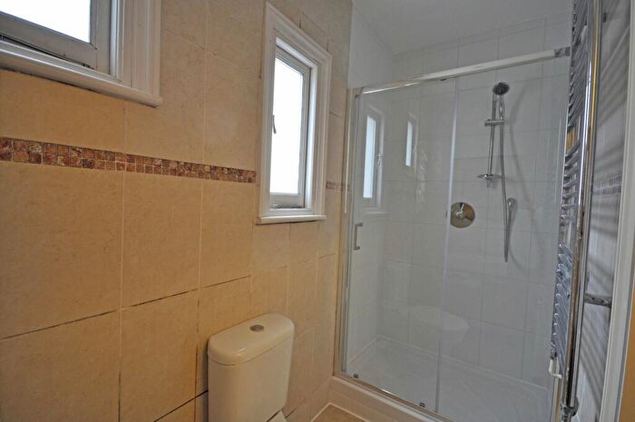 1 Bedroom Flat To Rent In Sheen Lane, Sheen, SW14