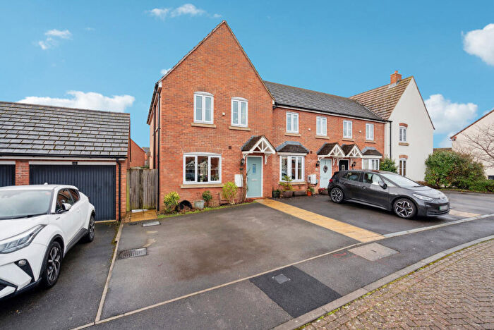3 Bedroom End Of Terrace House For Sale In Potteries Lane, Chilton, OX11