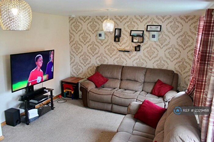4 Bedroom Semi-Detached House To Rent In Pavior Road, Nottingham, NG5