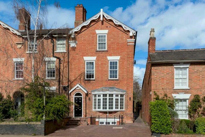 1 Bedroom Detached House To Rent In Guild Court, Guild Street, Stratford-upon-Avon, CV37