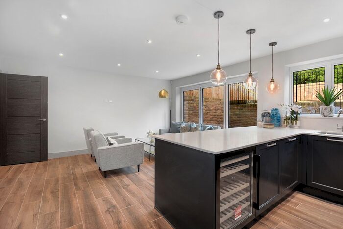 4 Bedroom Town House To Rent In Hastings Road, Hawkhurst, Cranbrook, TN18