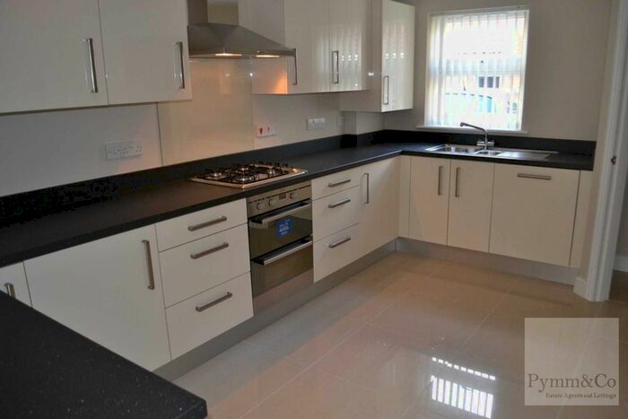 3 Bedroom Town House To Rent In White Swan Walk, Norwich, NR2