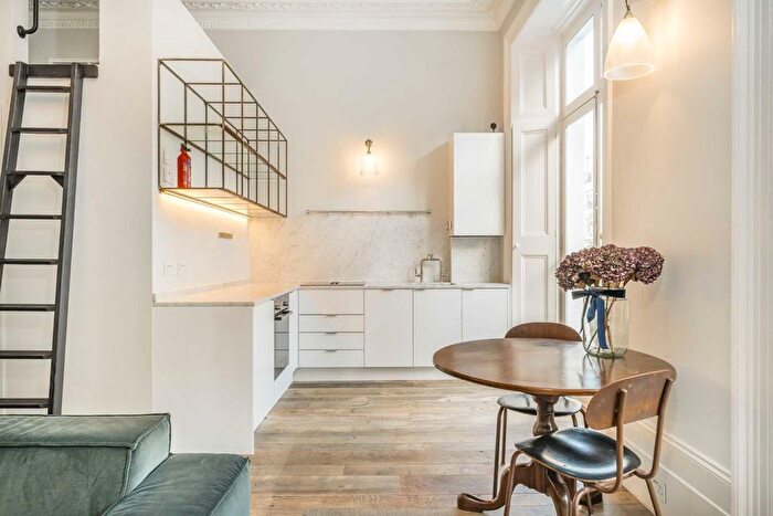 1 Bedroom Flat To Rent In Pembridge Gardens, Notting Hill, W2