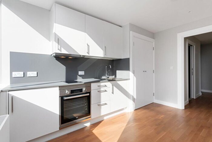 1 Bedroom Flat To Rent In Orion House - Cranbrook Road, IG1