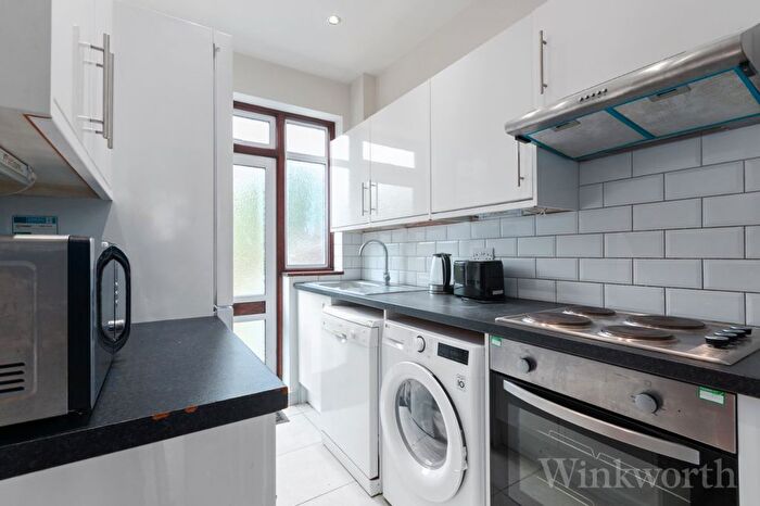 4 Bedroom Terraced House To Rent In Millmark Grove, London, SE14
