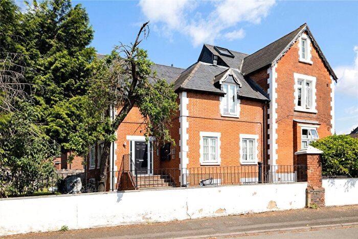 2 Bedroom Flat To Rent In Fassett Road, Kingston Upon Thames, KT1