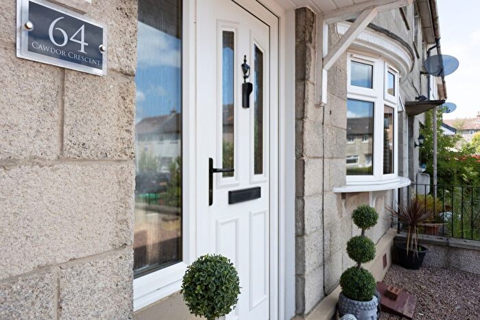 2 Bedroom End Of Terrace House For Sale In Cawdor Crescent, Kirkcaldy, Kirkcaldy, KY2