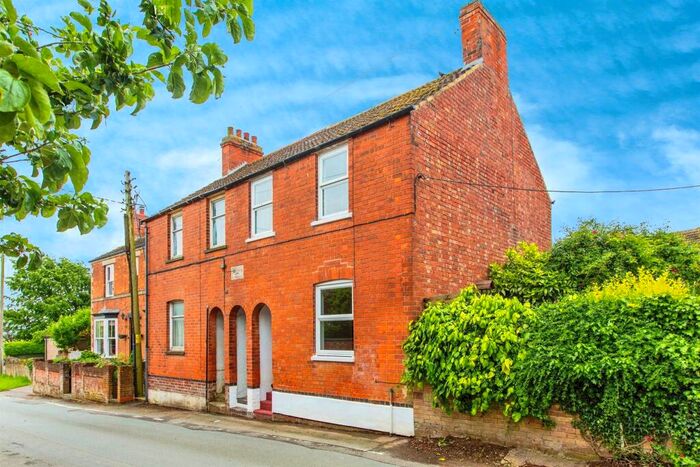 2 Bedroom Semi-Detached House For Sale In The Mounts, Twywell, Kettering, NN14