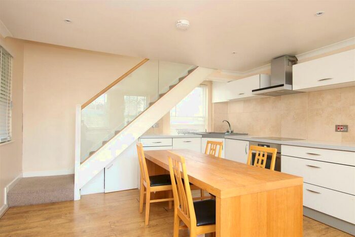 3 Bedroom House To Rent In Guinea Lane, Bath, BA1