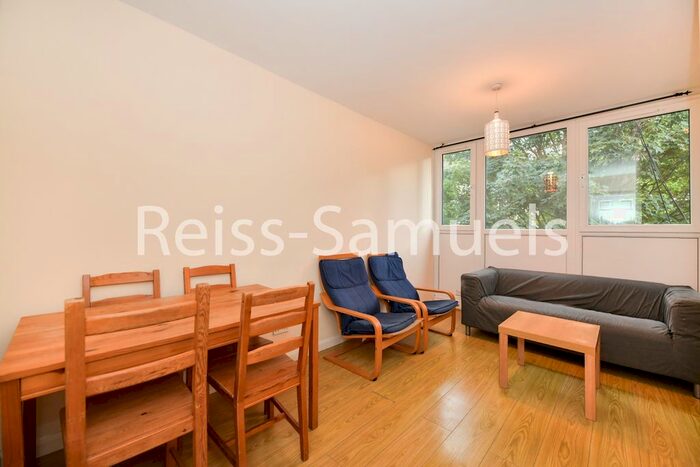4 Bedroom Maisonette To Rent In Osmington House, Dorset Road, London, SW8