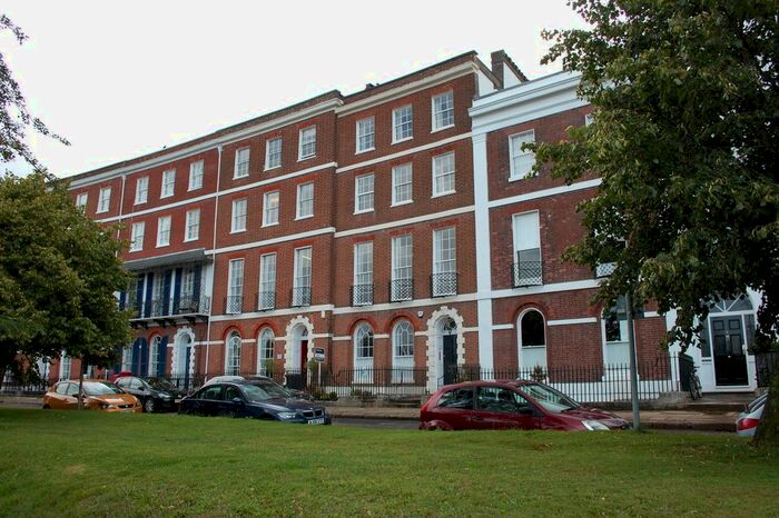 2 Bedroom Flat To Rent In Colleton Crescent, Exeter EX2